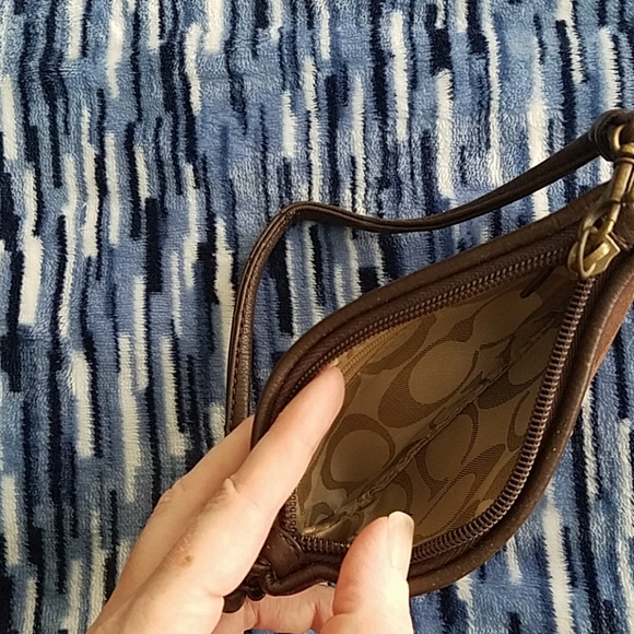 Wristlet - Picture 4 of 5
